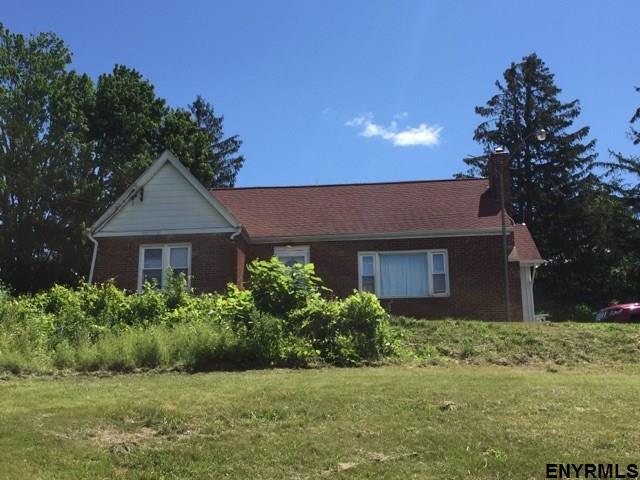 35 Fairview Ave