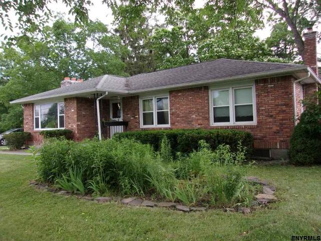 35 Fairview Ave
