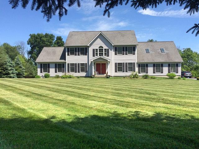 58 Carriage Dr