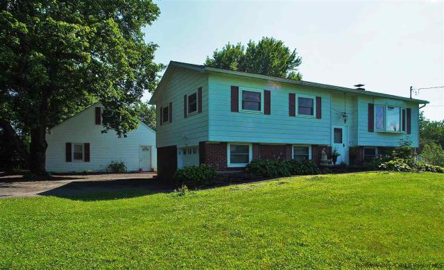 114 Latham Cir