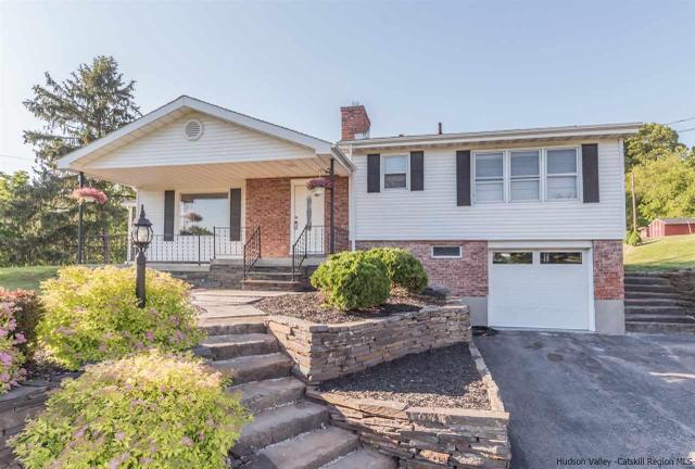 114 Latham Cir