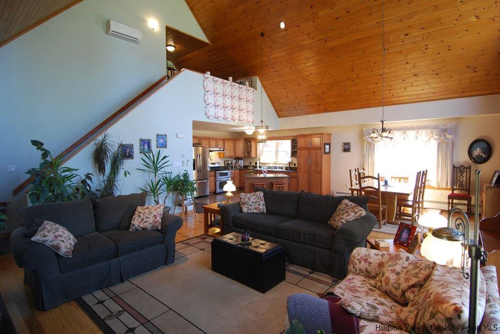 219 Broadview