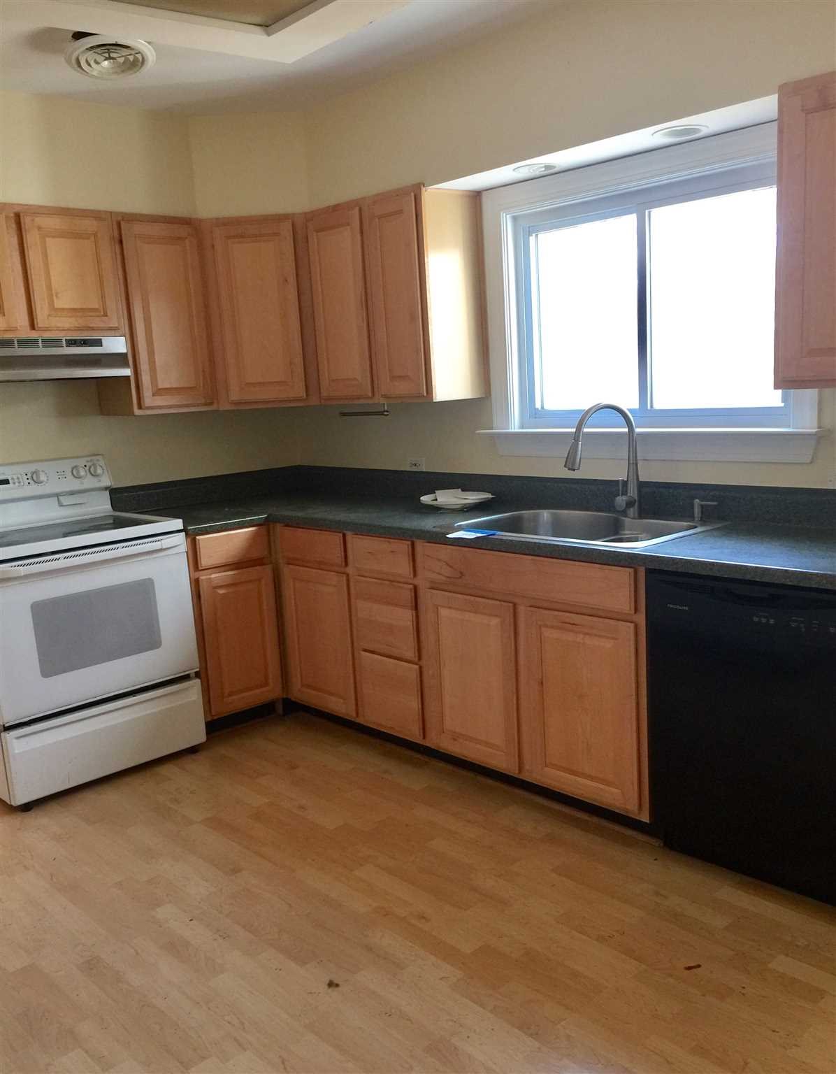 11 Cedar Ave