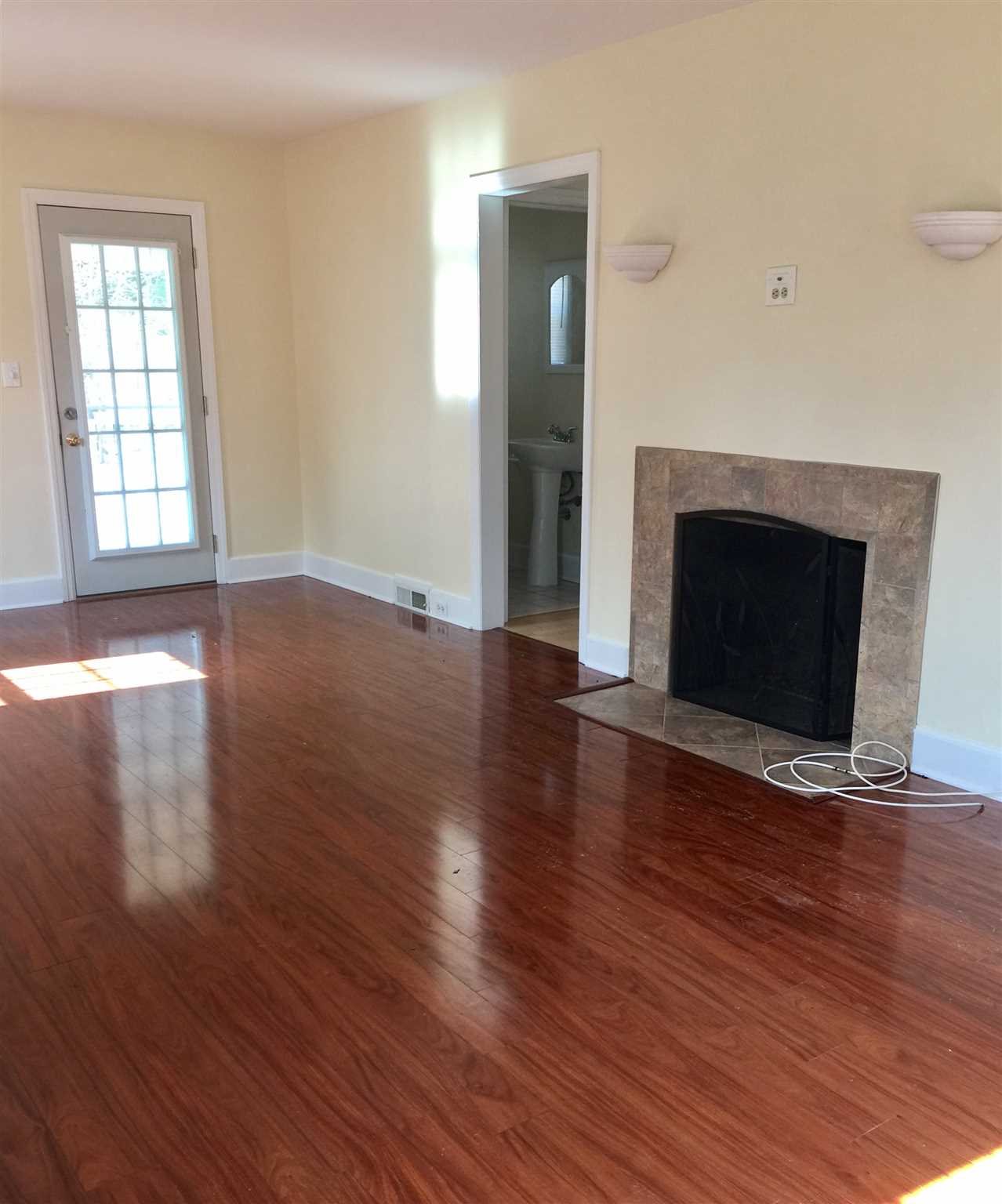 11 Cedar Ave
