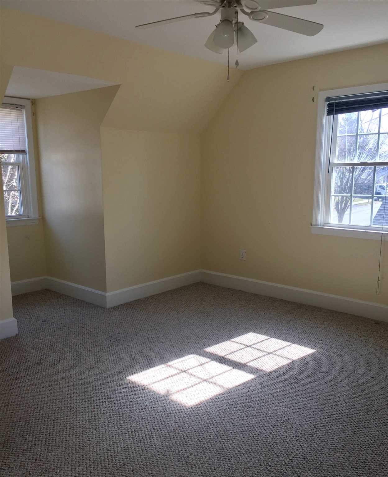 11 Cedar Ave