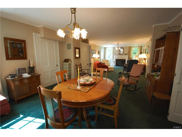 495 Angola Rd