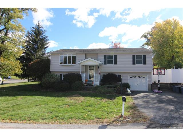 44 Roe Ave
