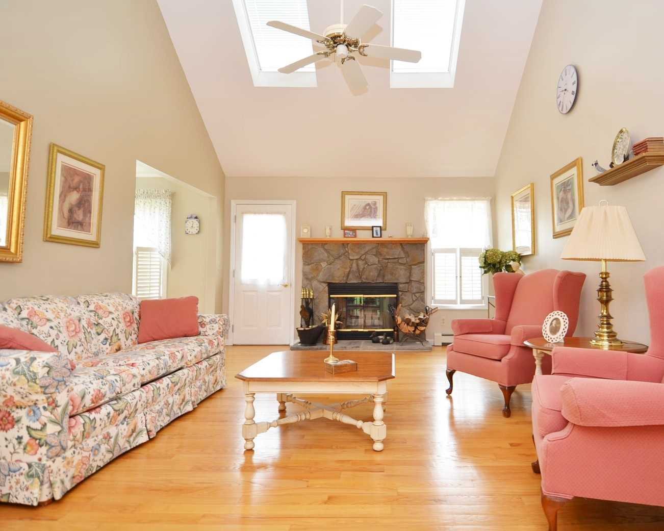 137 Elmcrest Dr