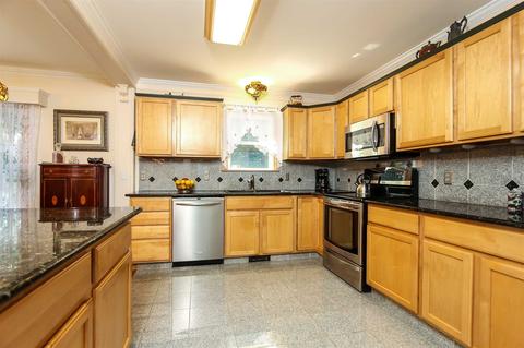 64 Travis Rd