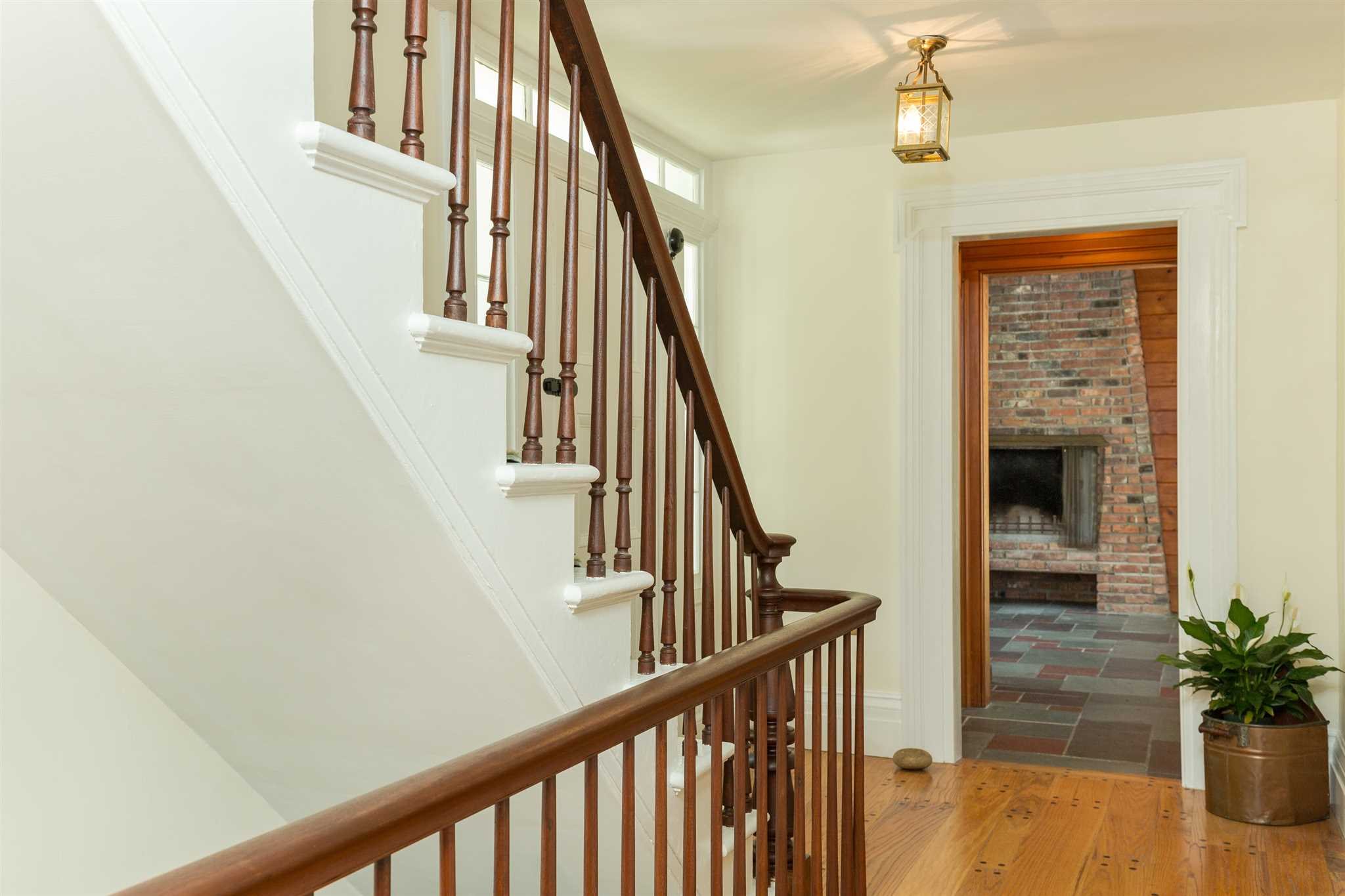160 Andrews Rd