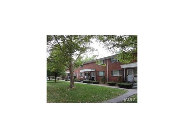 12 J White Gate Dr #J