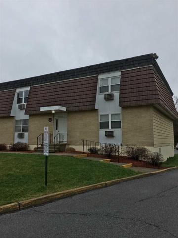 12 J White Gate Dr #J