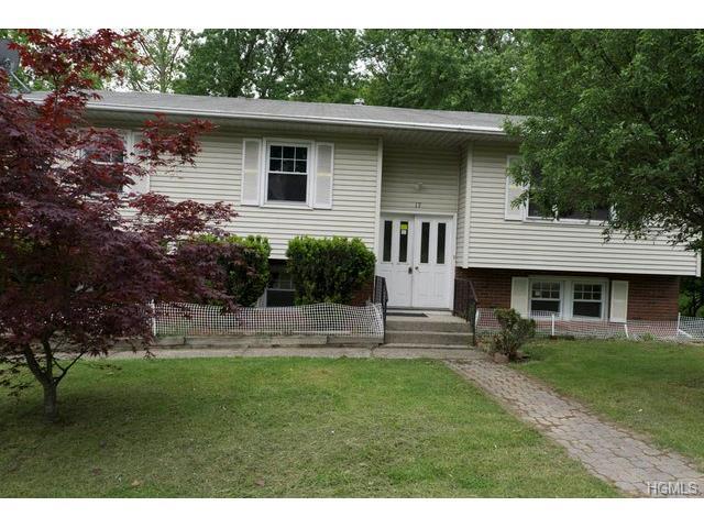 104 Hy Vue Ct