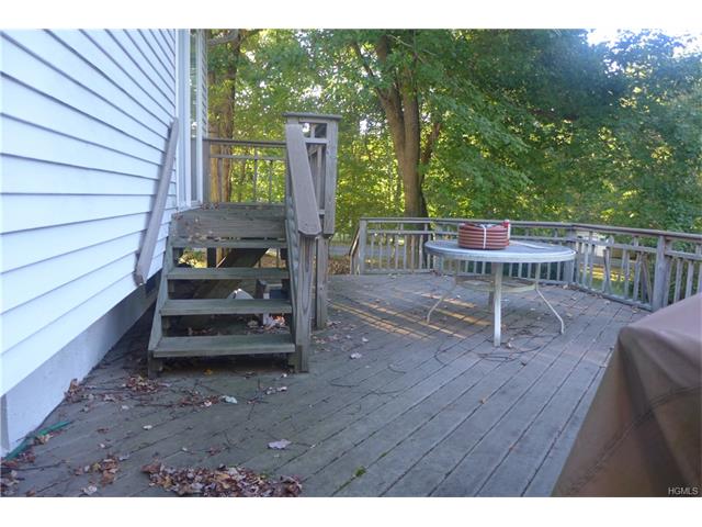 97 Lexington Dr