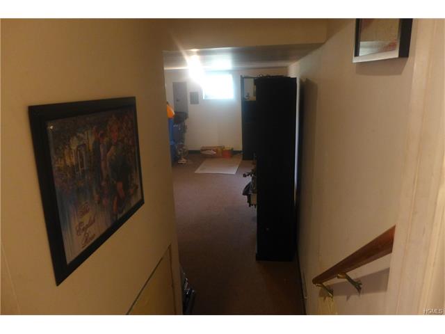 97 Lexington Dr