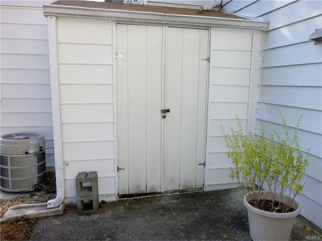 276 Temple Hill Rd #303