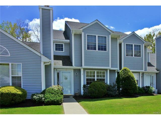 3 Greenlawn Dr