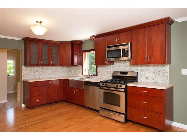 7 Harmony Hill Rd