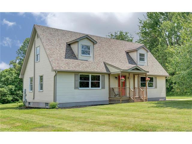 27 Susan Ln