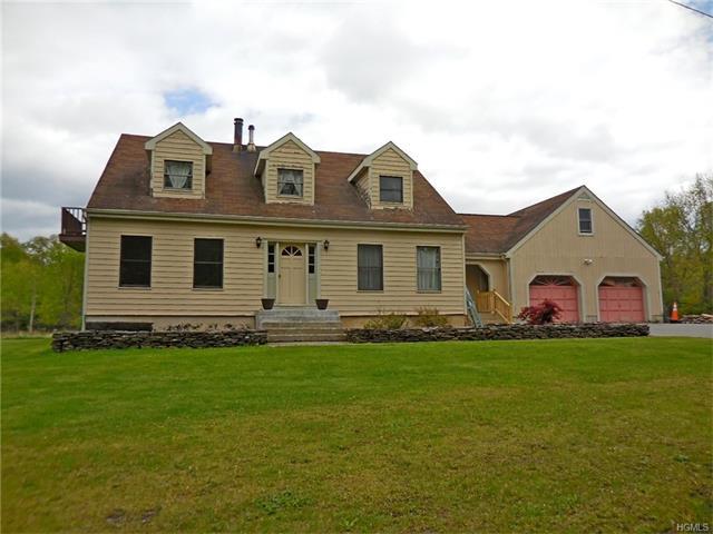 27 Susan Ln
