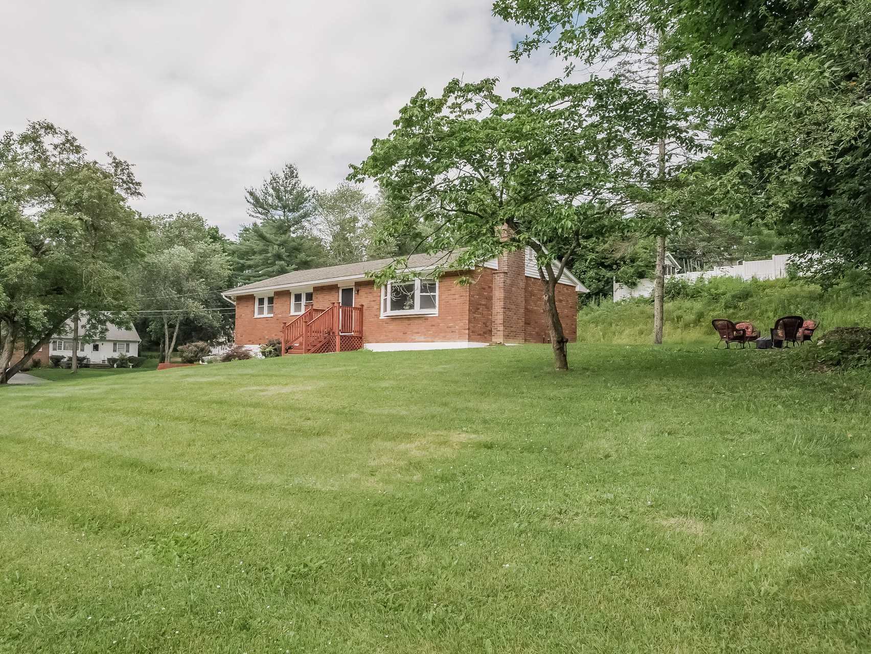14 Blossom Hill Rd