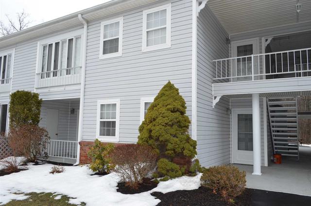 121 W Oreilly St