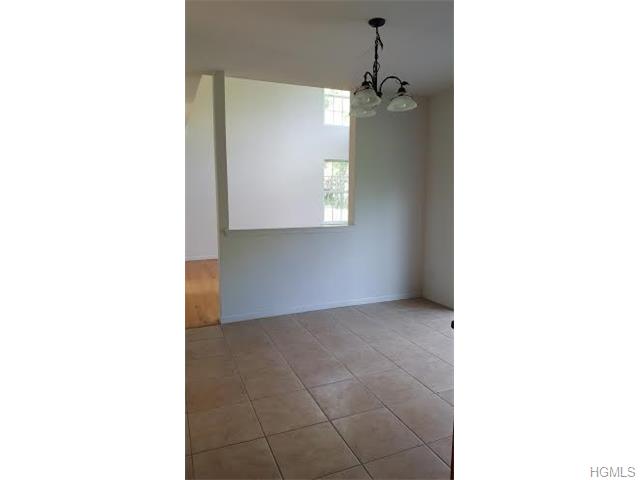 For Sale: 1 Blossom Ct Walden, NY 12586