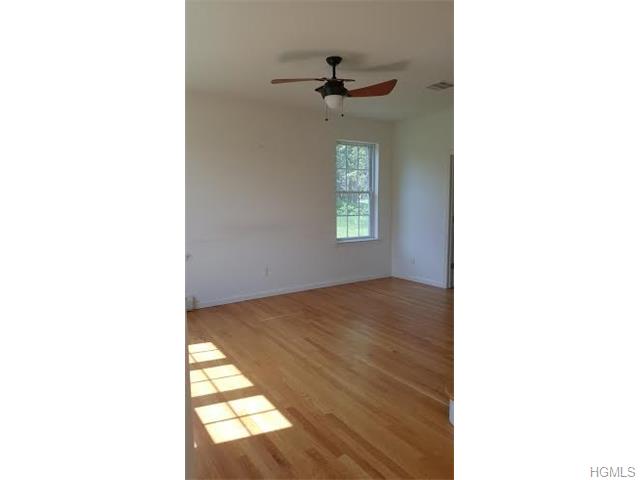 For Sale: 1 Blossom Ct Walden, NY 12586