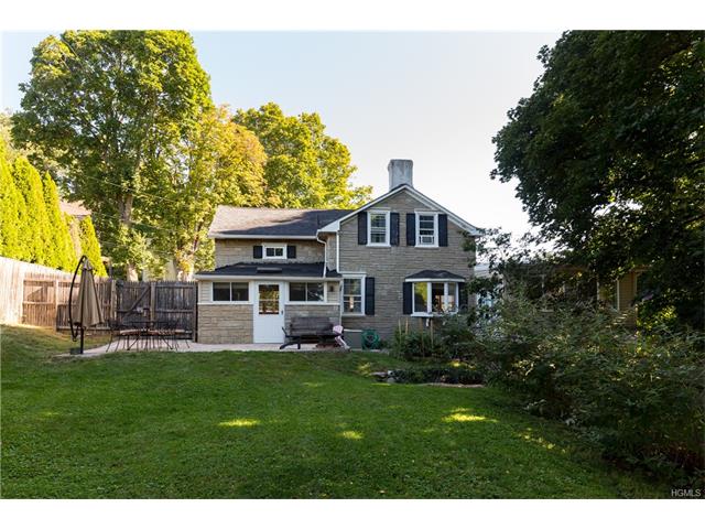 22 Conklin St