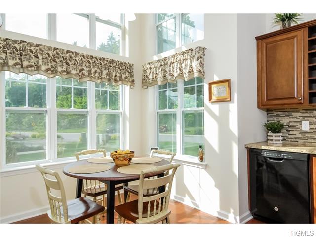 For Sale: 27 Halley Ct Poughkeepsie, NY 12601