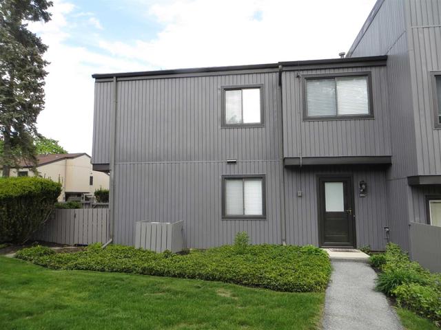 1805 Holly Walk