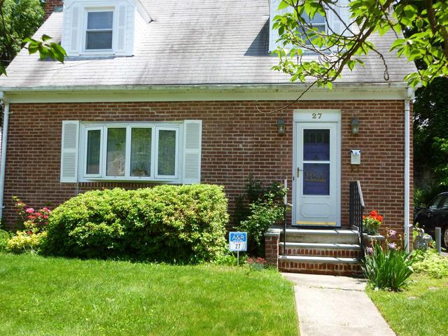 1805 Holly Walk