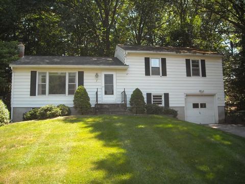 7 Schyler Dr
