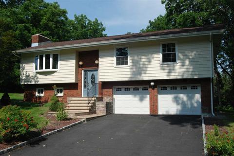 36 Ireland Dr