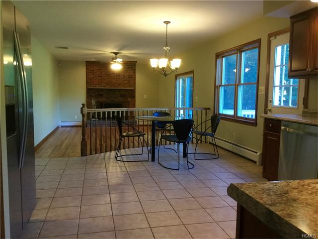 20 Leeward Dr