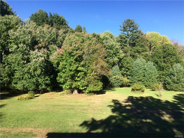 20 Leeward Dr