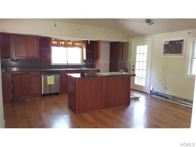 For Sale: 698 Us Highway 6 Port Jervis, NY 12771