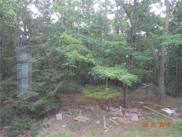 79 Old Westbrookville Rd