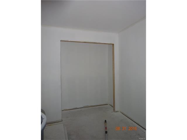 79 Old Westbrookville Rd