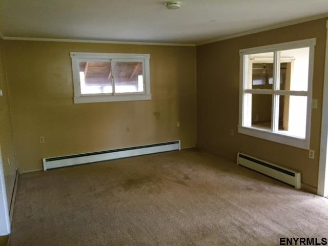 32 Fairview La