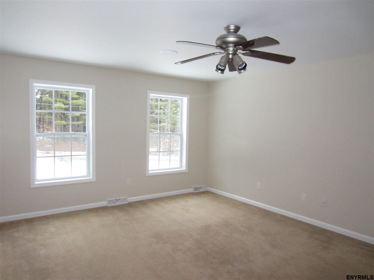 33 Spotswood Dr