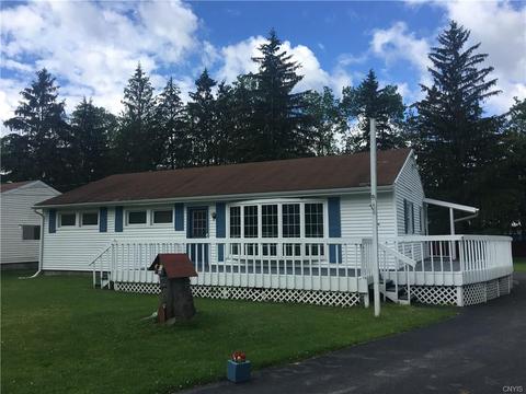 44 Lake Ave