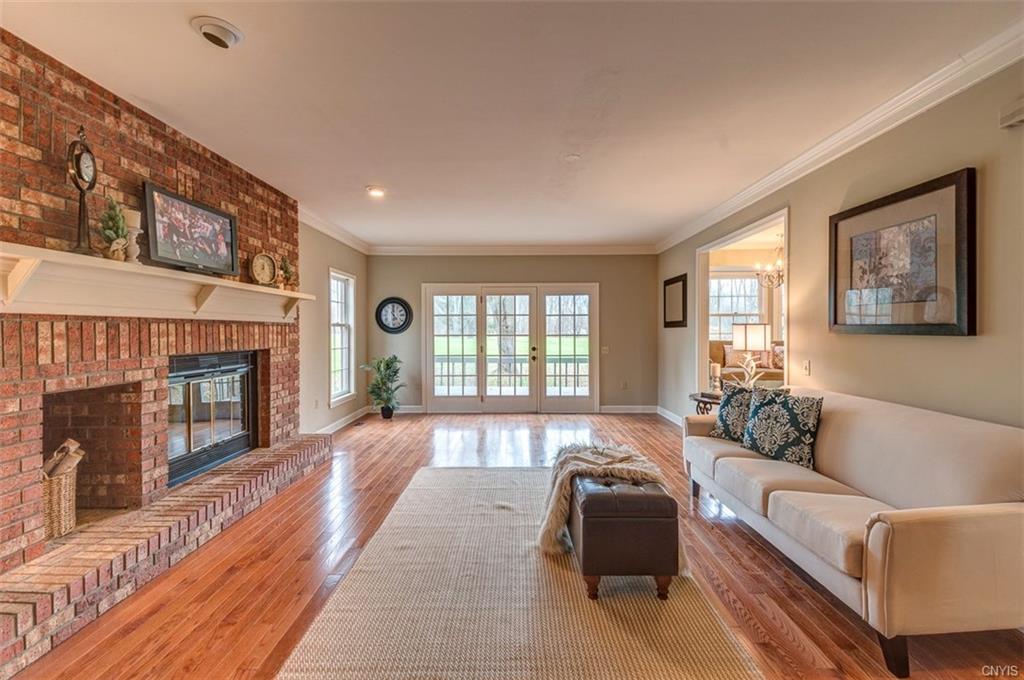3215 Far Reach Dr