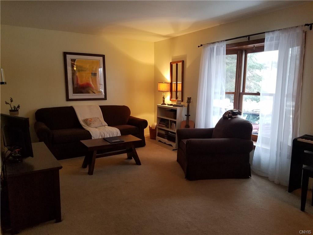 71 Floral Ave