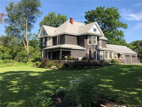 956 Walden Pond Ln #958