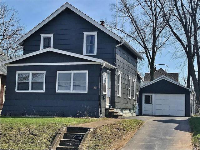 136 Winthrop Rd