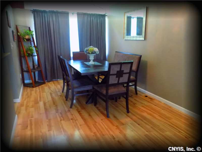 For Sale: 8 Apricot Ln Liverpool, NY 13090