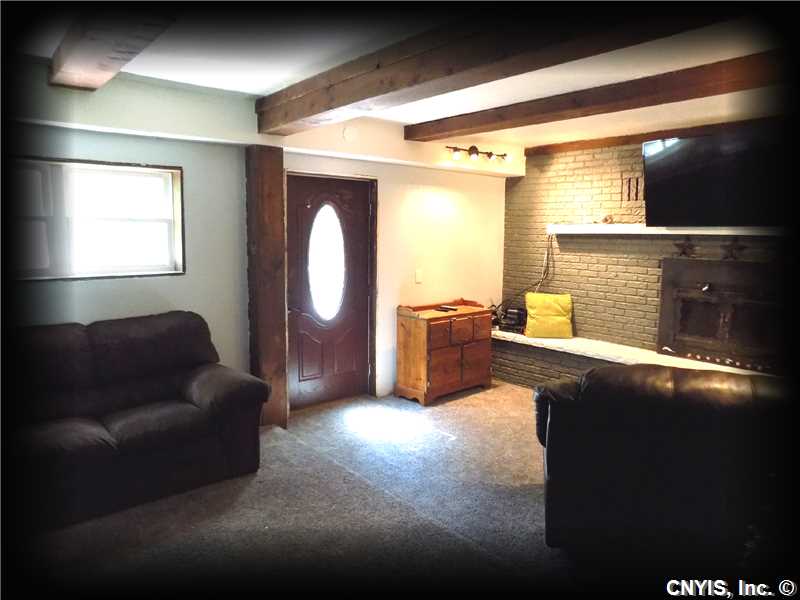 For Sale: 8 Apricot Ln Liverpool, NY 13090