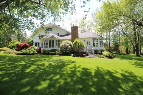 15 Sleepy Hollow Ln