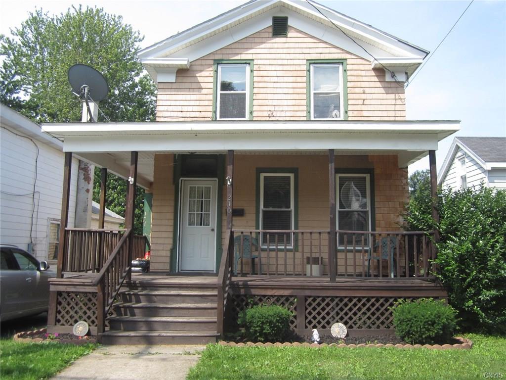 102 E 10th St